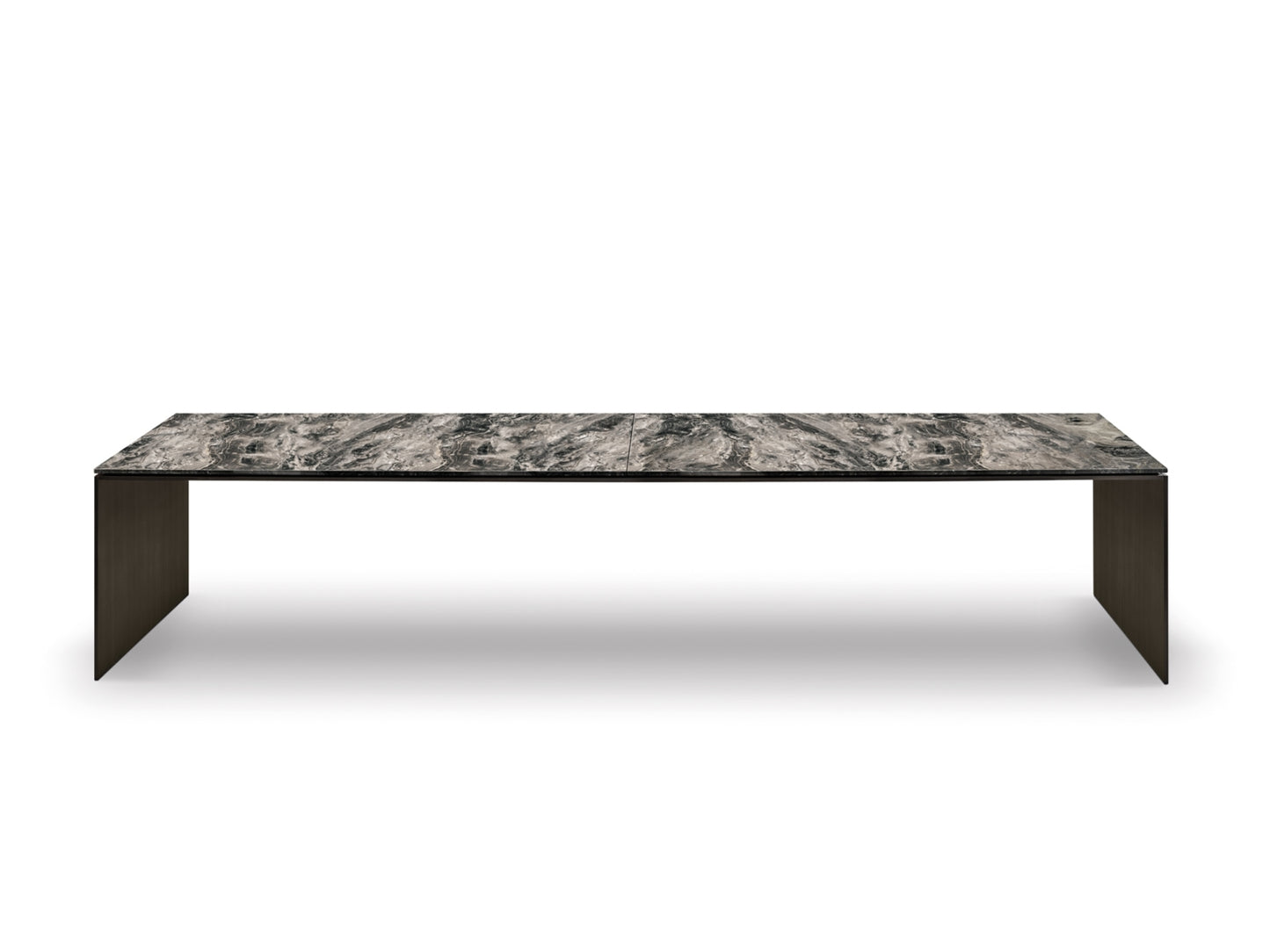 Linha Pro Dining Table
