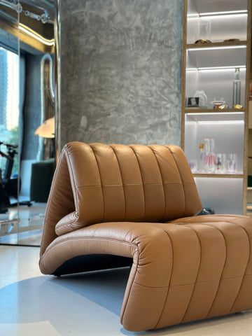 Barcelona Fist Chair