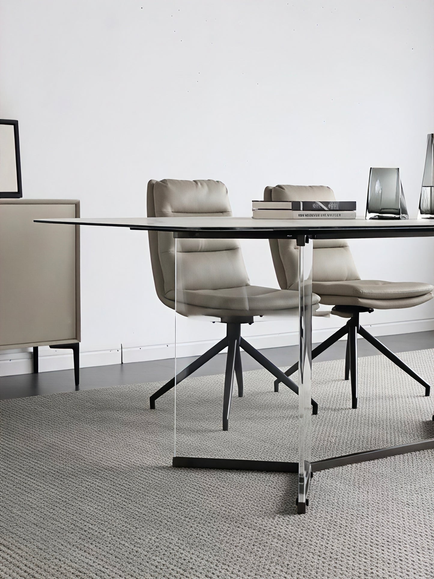 Finn Dining Table
