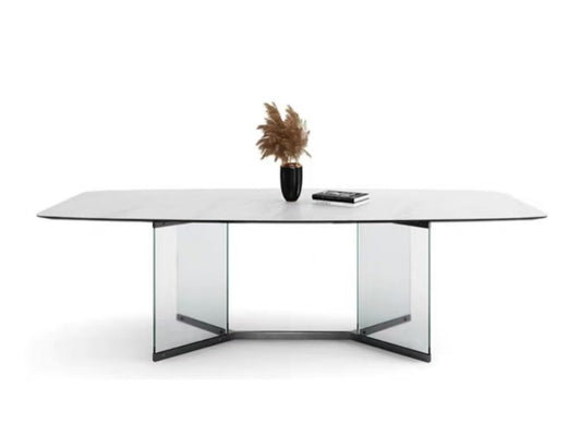Finn Dining Table