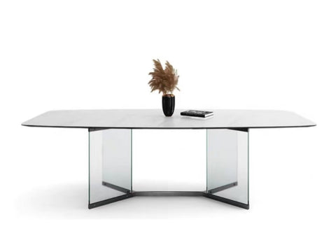 Finn Dining Table