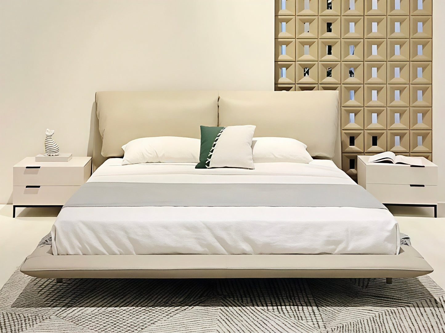 JohnJohn Bed