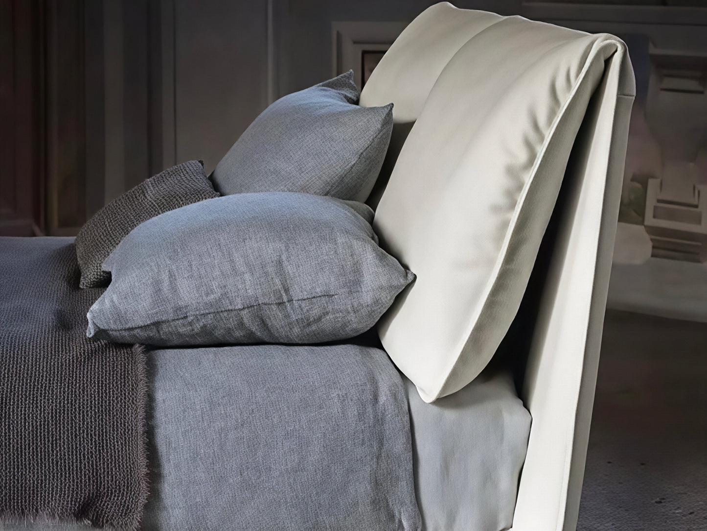 JohnJohn Bed