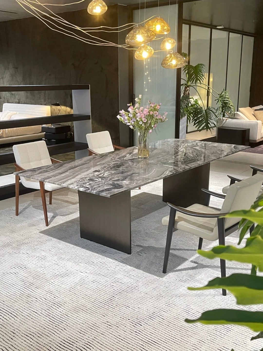 Linha Dining Table