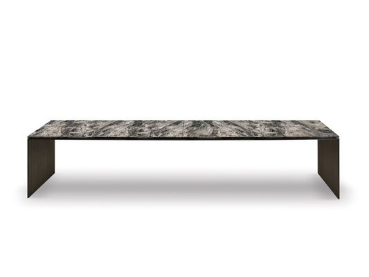 Linha Pro Dining Table