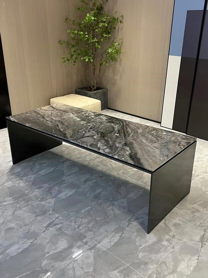 Linha Pro Dining Table
