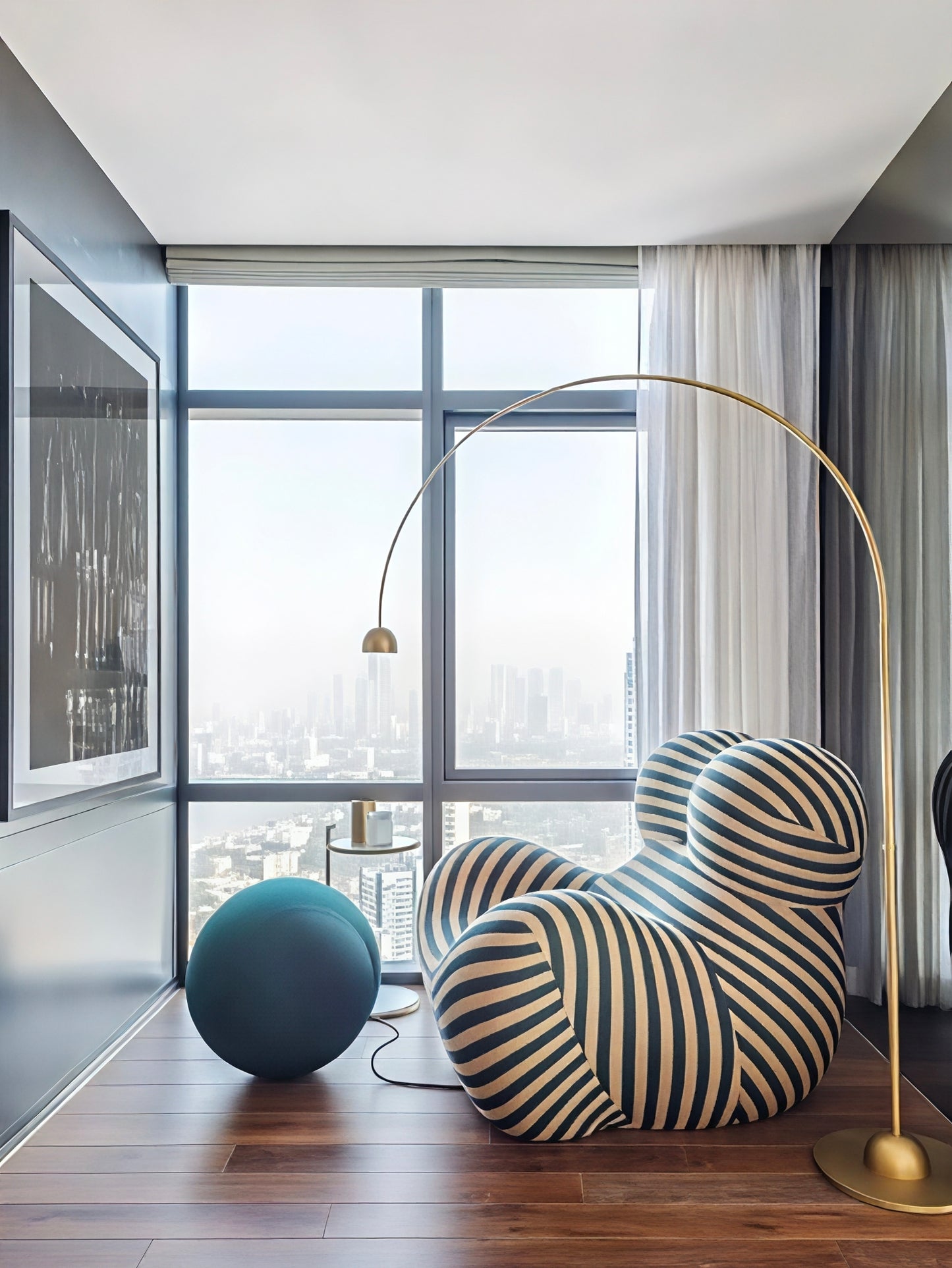 Up Armchair